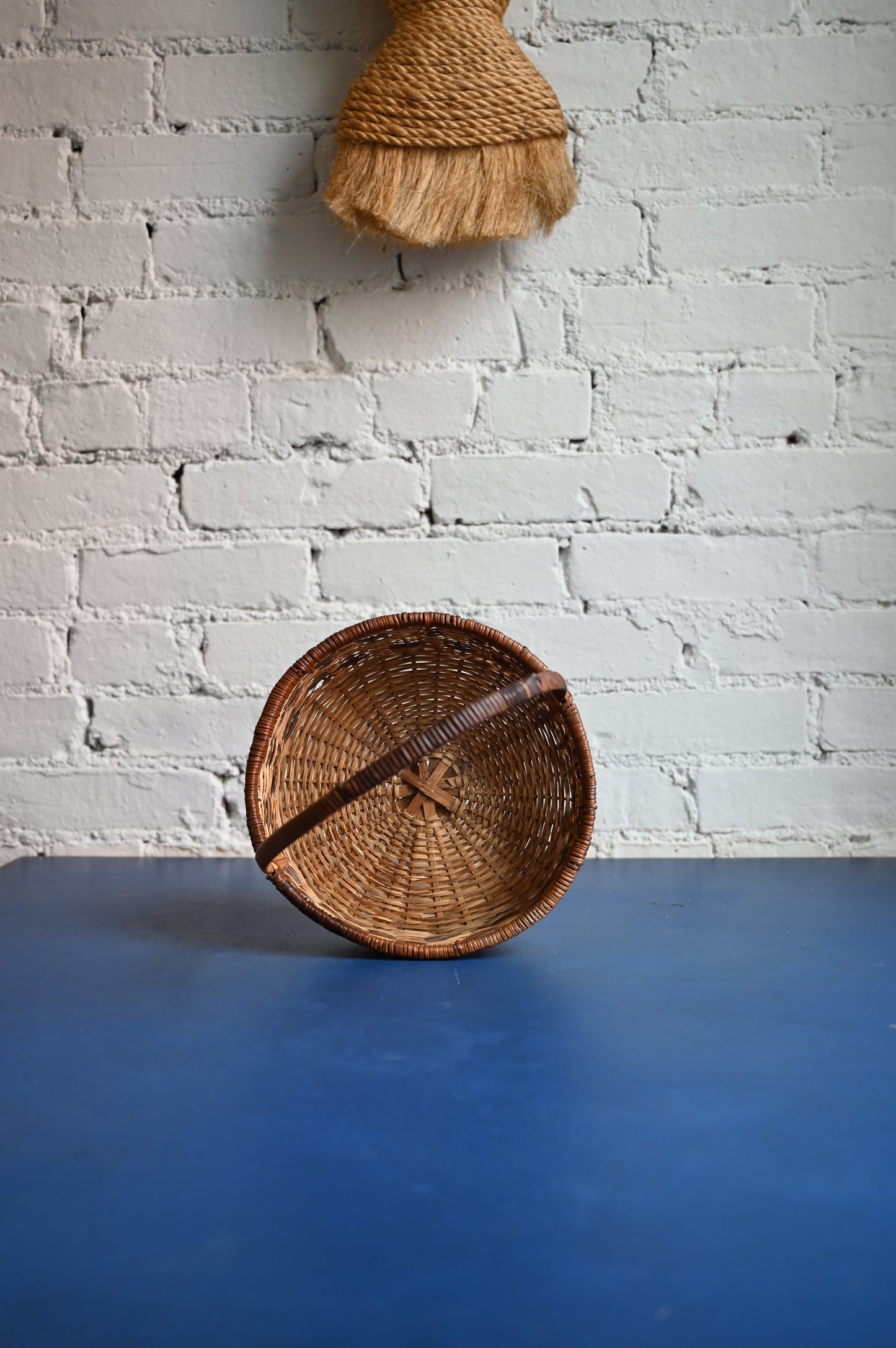 Vintage handle basket