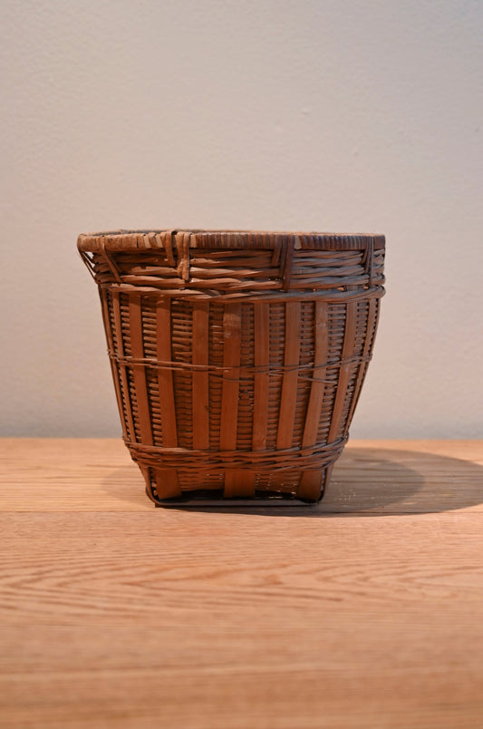 Small woven rubbish basket